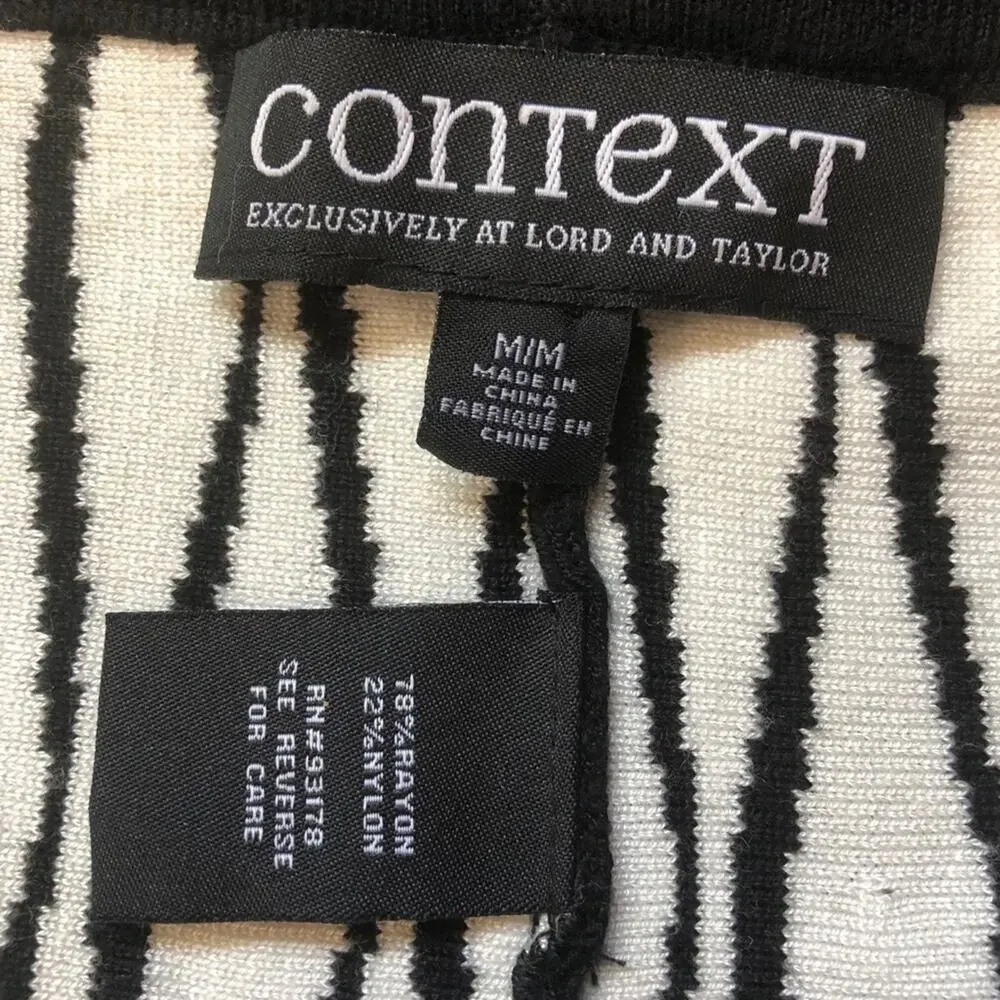 Context Lord & Taylor black white geometric design knit short skirt size Medium